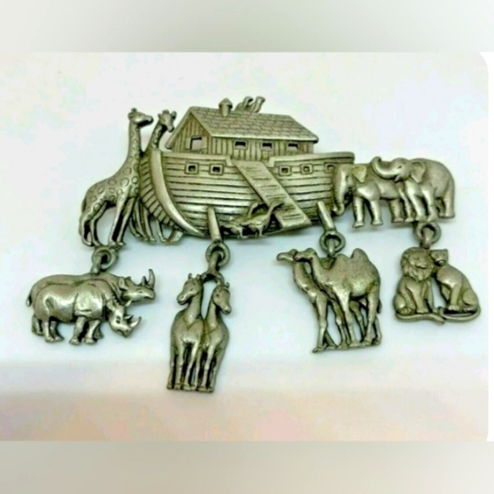 SIGNED JJ NOAH'S ARK BROOCH!